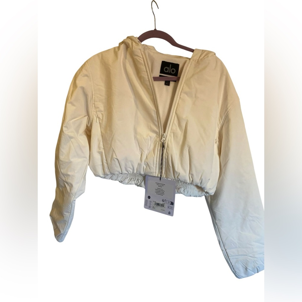 NWT Alo Yoga cropped mountain peak full zip hoodie IVORY Size XS